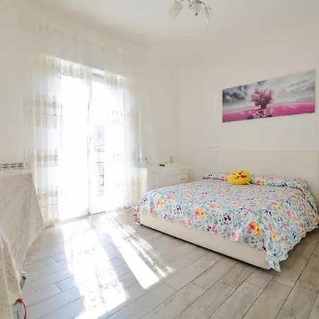 Awesome In With Wifi And 3 Bedrooms Apartment