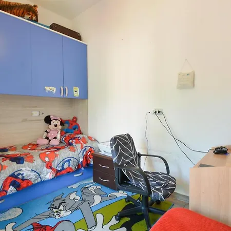 Awesome In With Wifi And 3 Bedrooms *